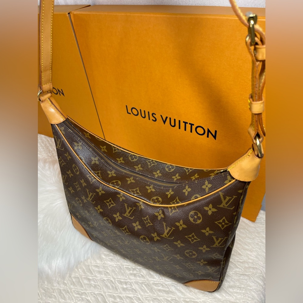🌸MONOGRAM BOULOGNE 35 SHOULDER BAG - Picture 7 of 16